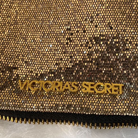 Victoria’s Secret Gold Shimmering Bag - Picture 3 of 11